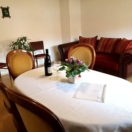 Daire Haus Zum Roemer